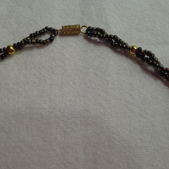 Womens necklace 20 inches Gold tone metal Rhinestones Black - Picture 4 of 4